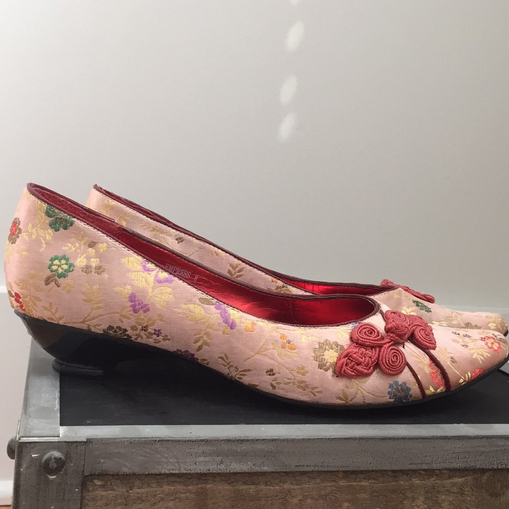 Nyla Empress Flat - image 6